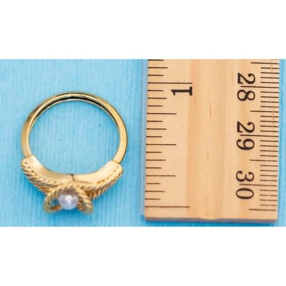 Vintage Roped Pearl Ring by Avon - Size 7 1/2 - N8 - Picture 3 of 3